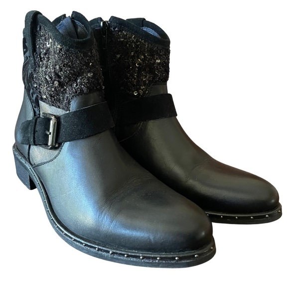 Unity in Diversity Black and Gray Ankle Boots - Picture 2 of 11
